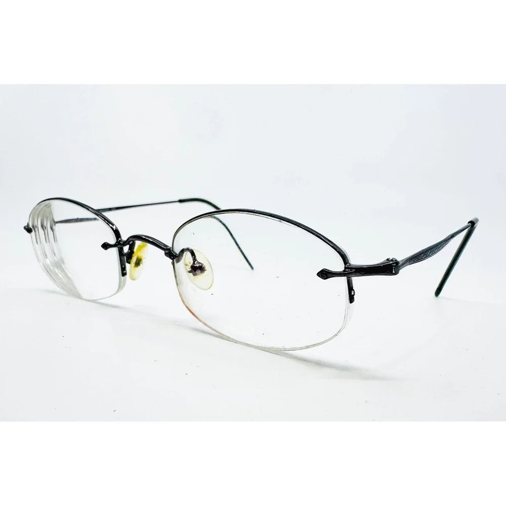 Kenneth Cole please message